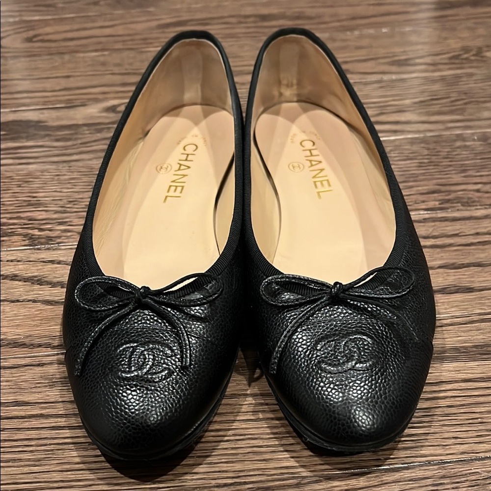 Chanel Caviar Ballet Flats